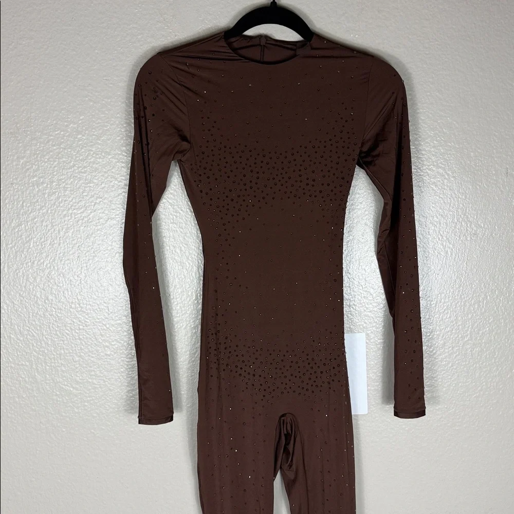 SKIMS X Swarovski Jelly Sheer Long Sleeved Catsuit Cocoa - Picture 3 of 6